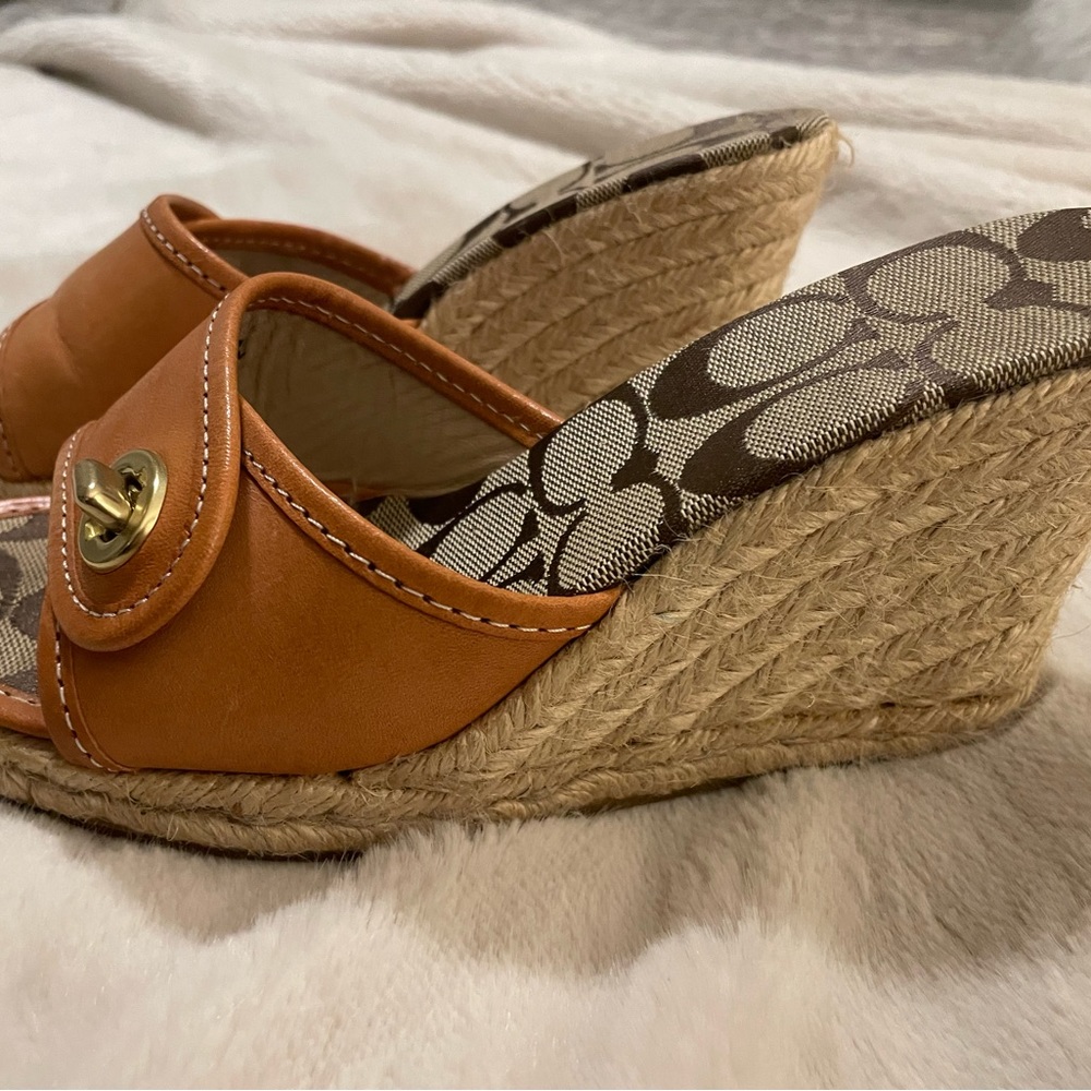 Coach wedges. Brand new vintage - Picture 2 of 6